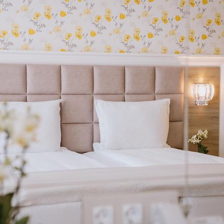 Impresamente Art Hotel Софія Екстер'єр фото