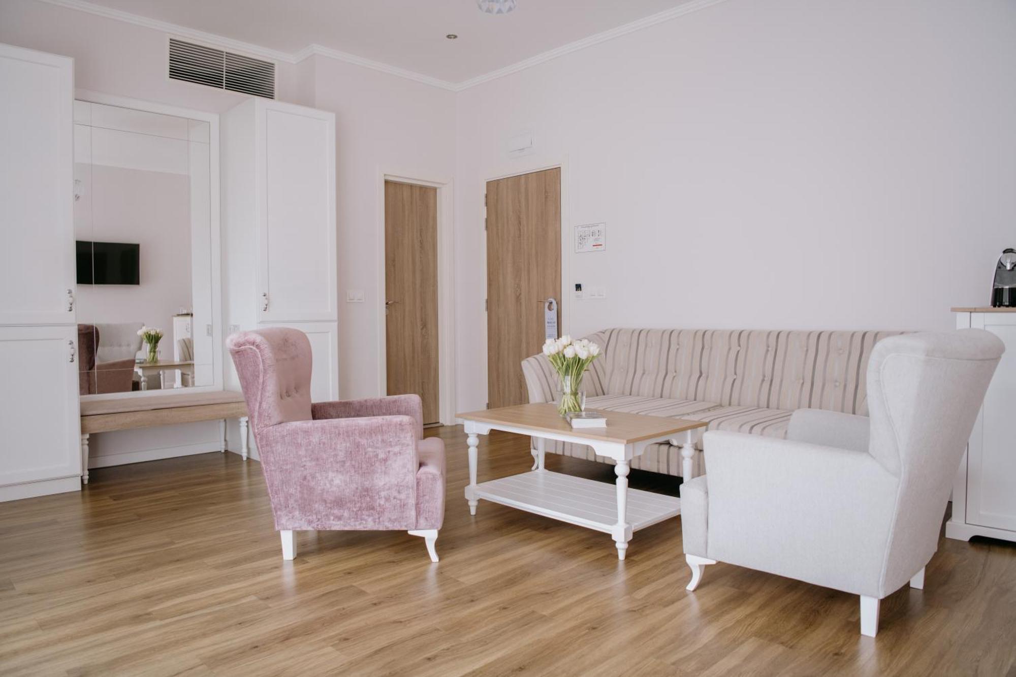 Impresamente Art Hotel Софія Екстер'єр фото