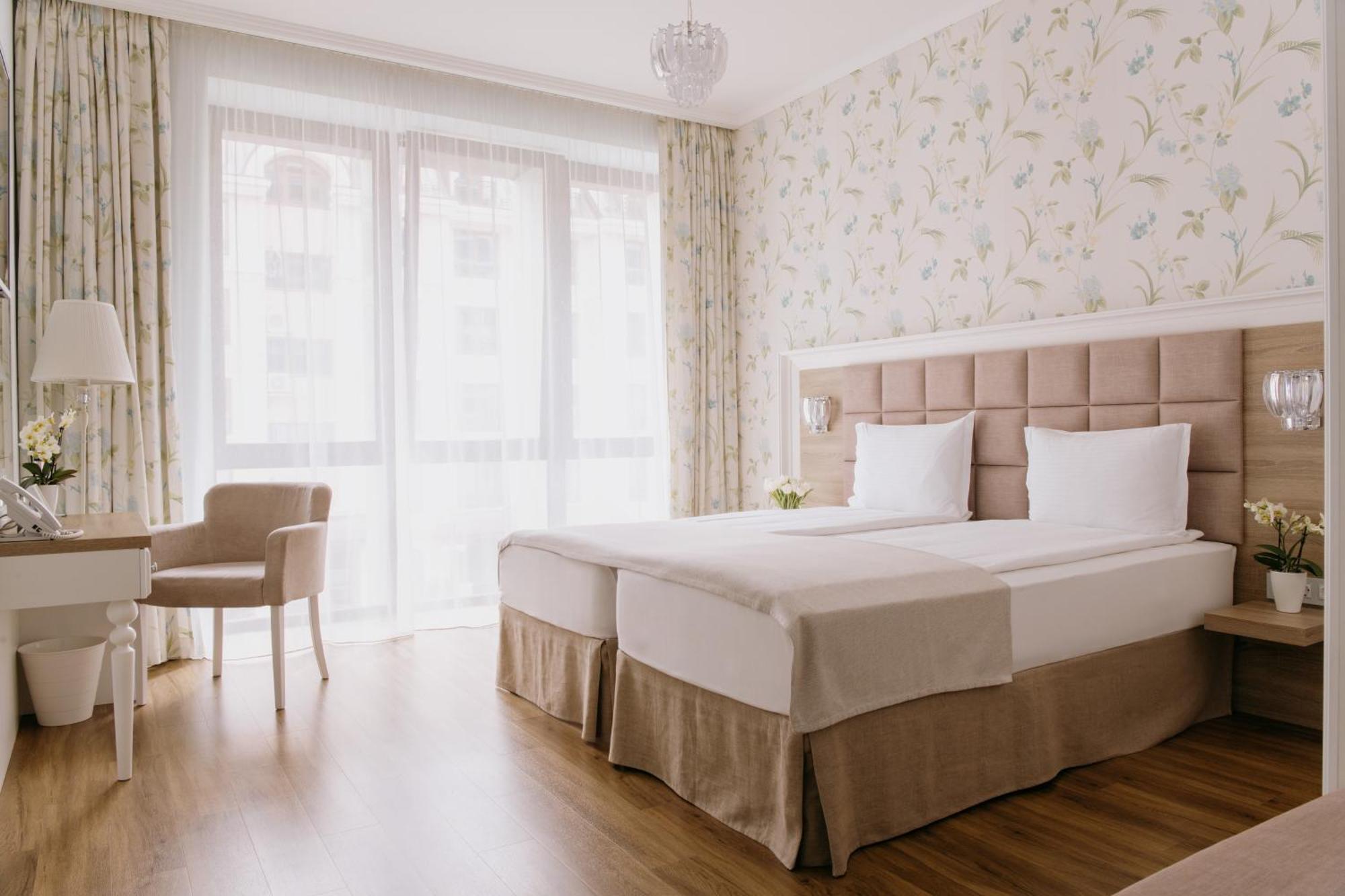 Impresamente Art Hotel Софія Екстер'єр фото