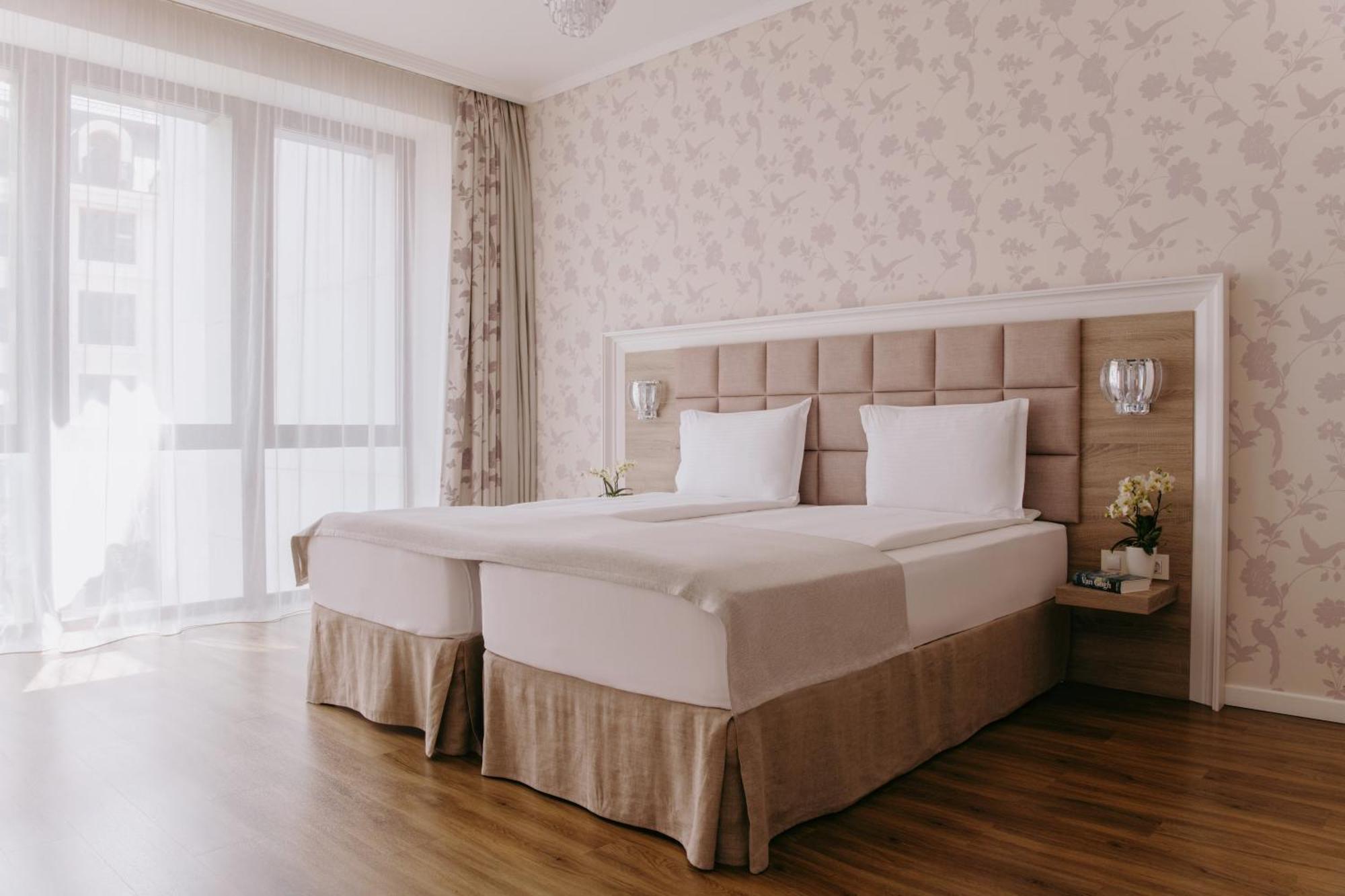 Impresamente Art Hotel Софія Екстер'єр фото