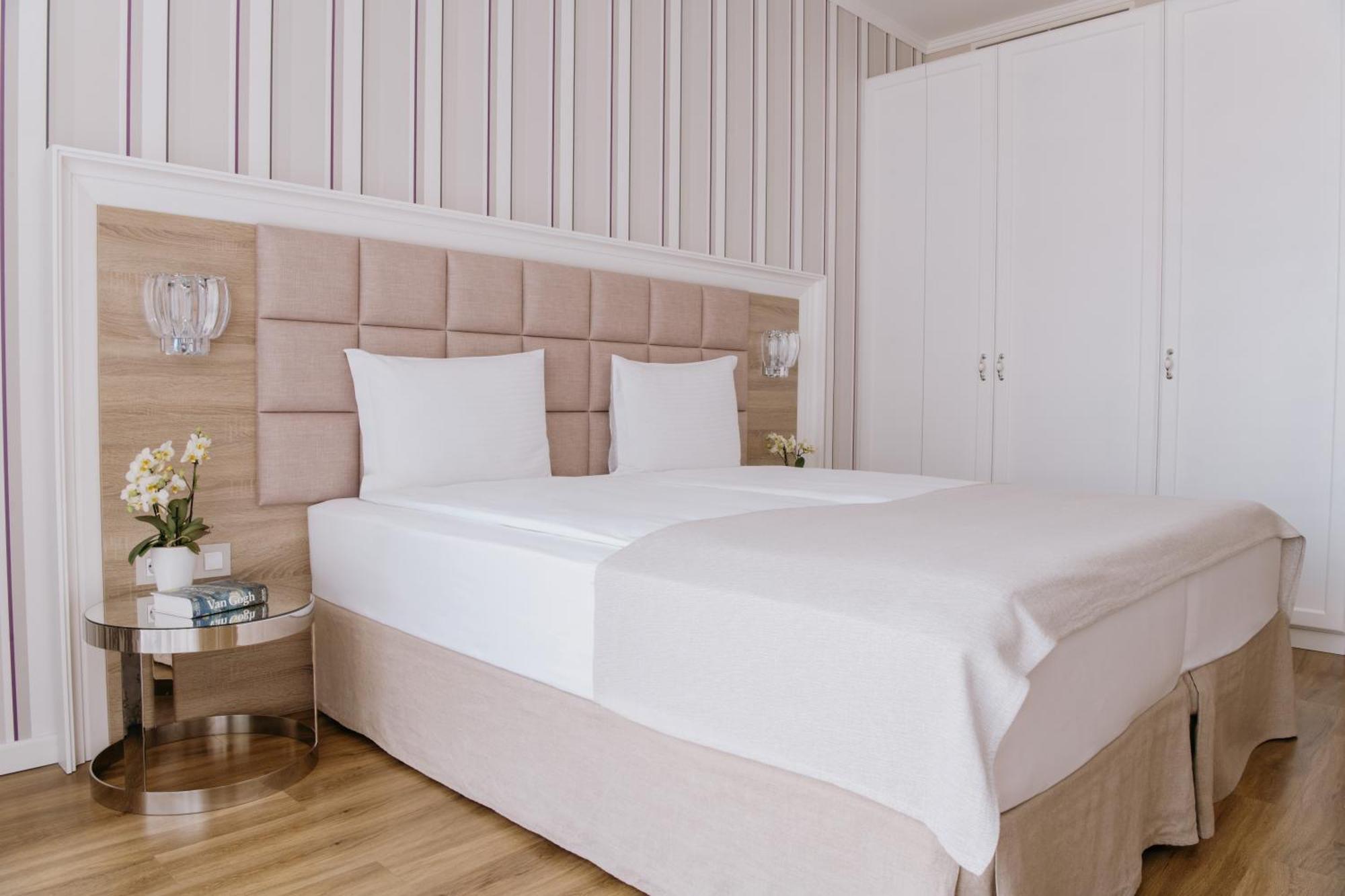 Impresamente Art Hotel Софія Екстер'єр фото