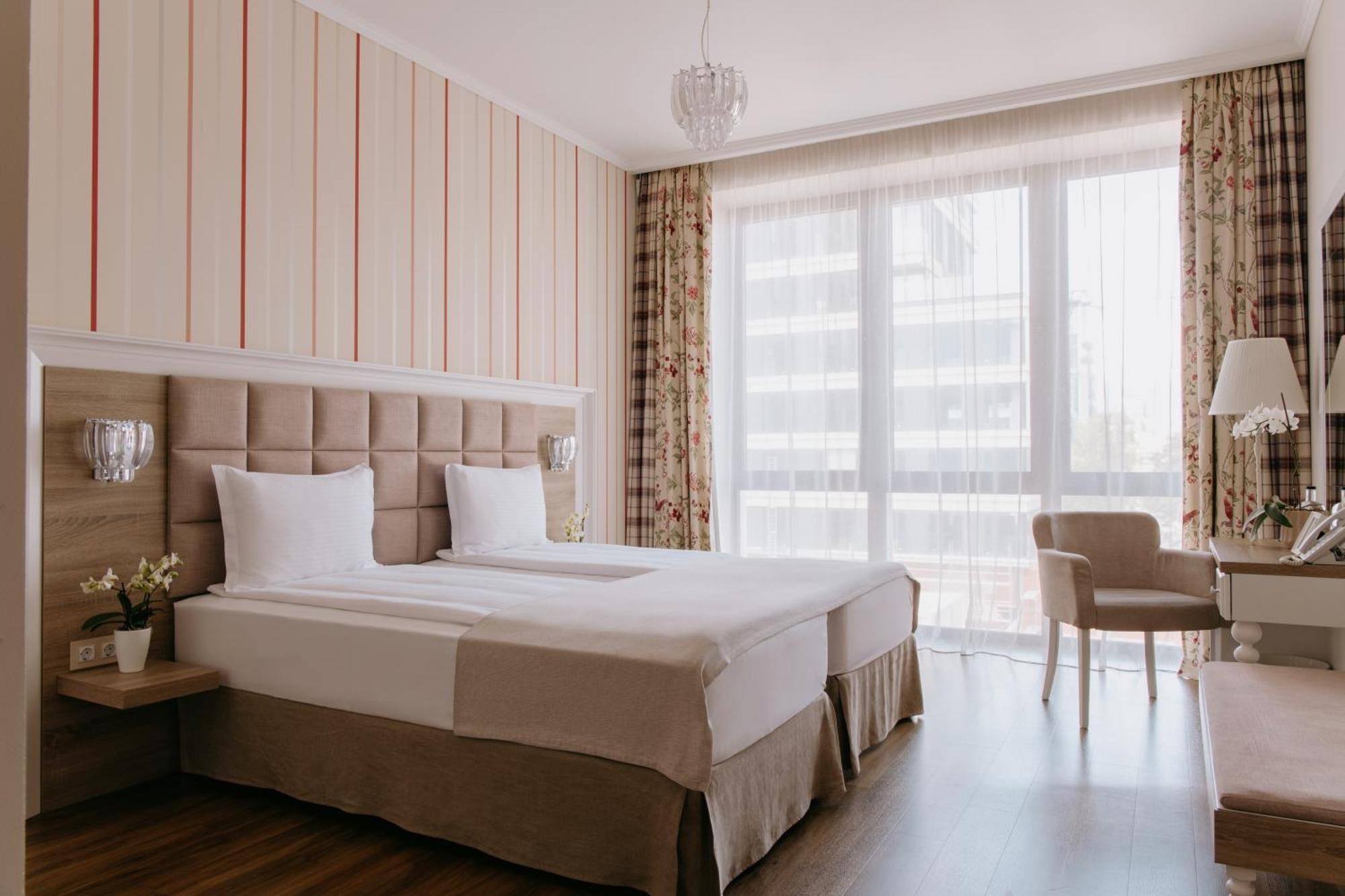 Impresamente Art Hotel Софія Екстер'єр фото