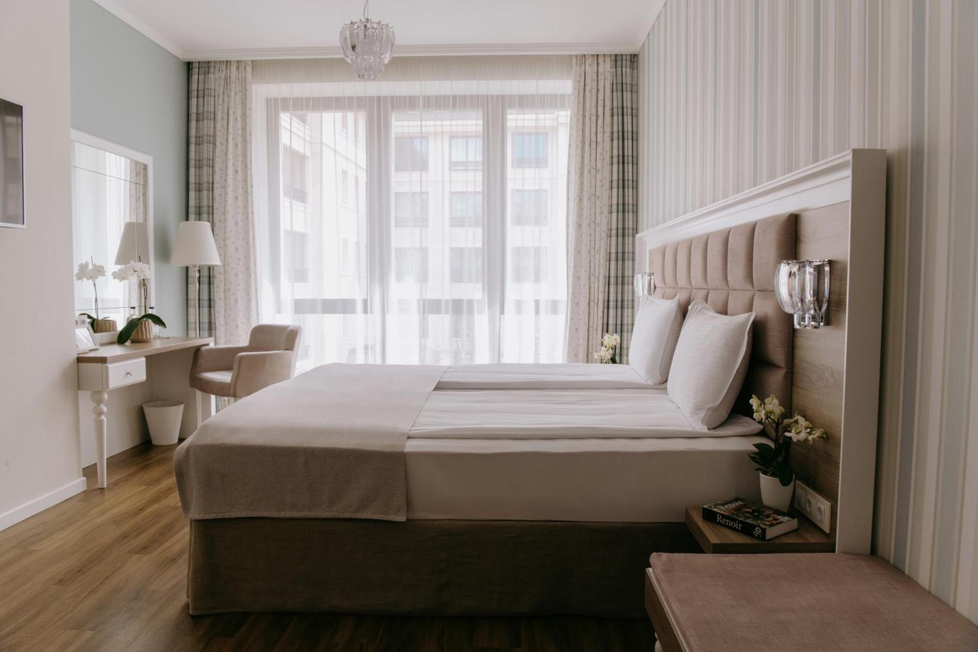 Impresamente Art Hotel Софія Екстер'єр фото